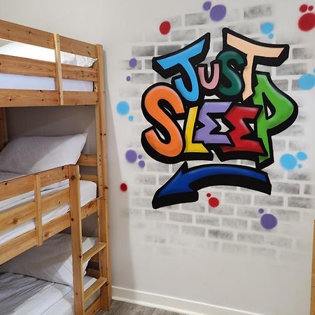 Matrix Hostel EDI Eksteriør bilde