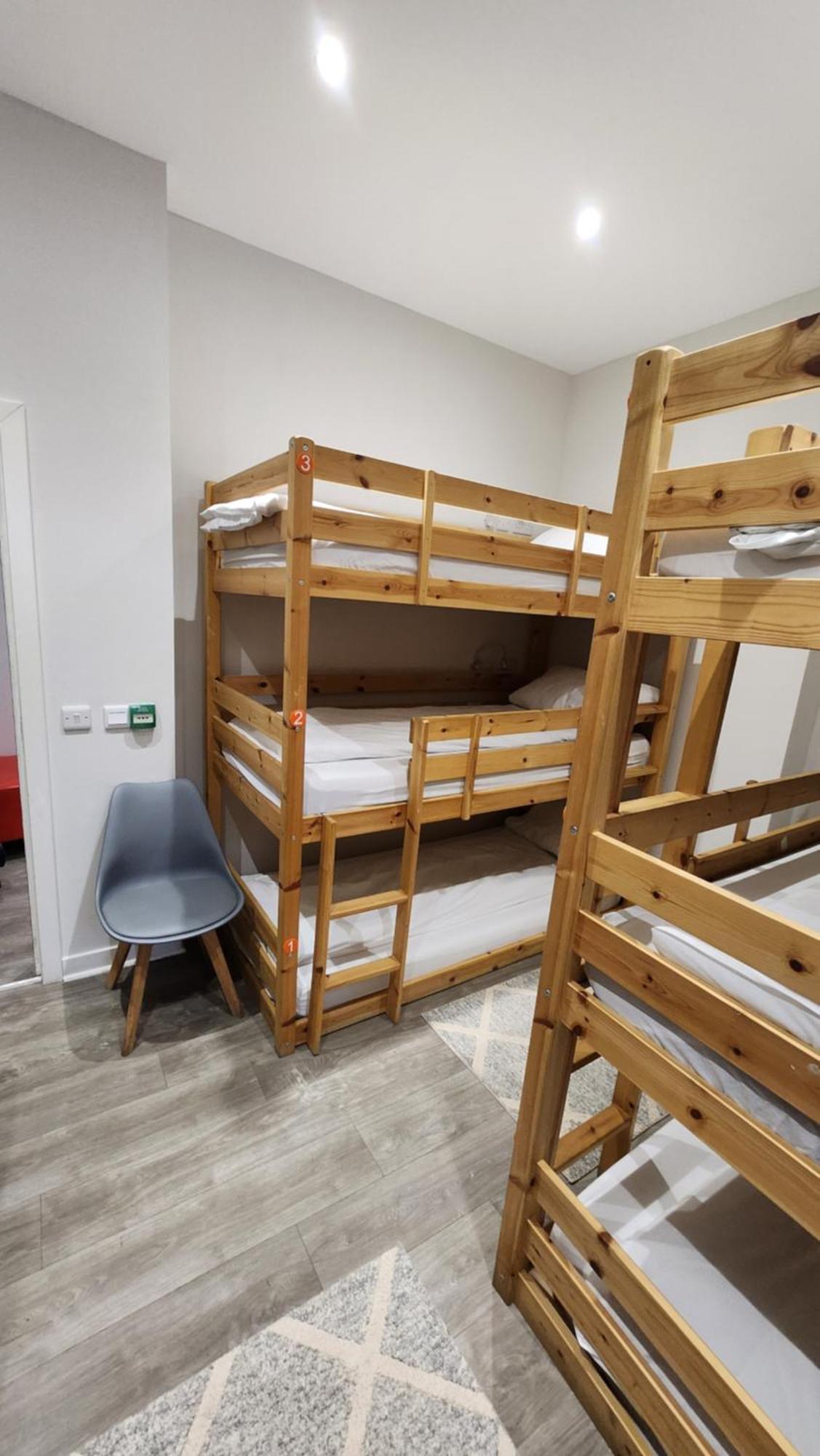 Matrix Hostel EDI Eksteriør bilde