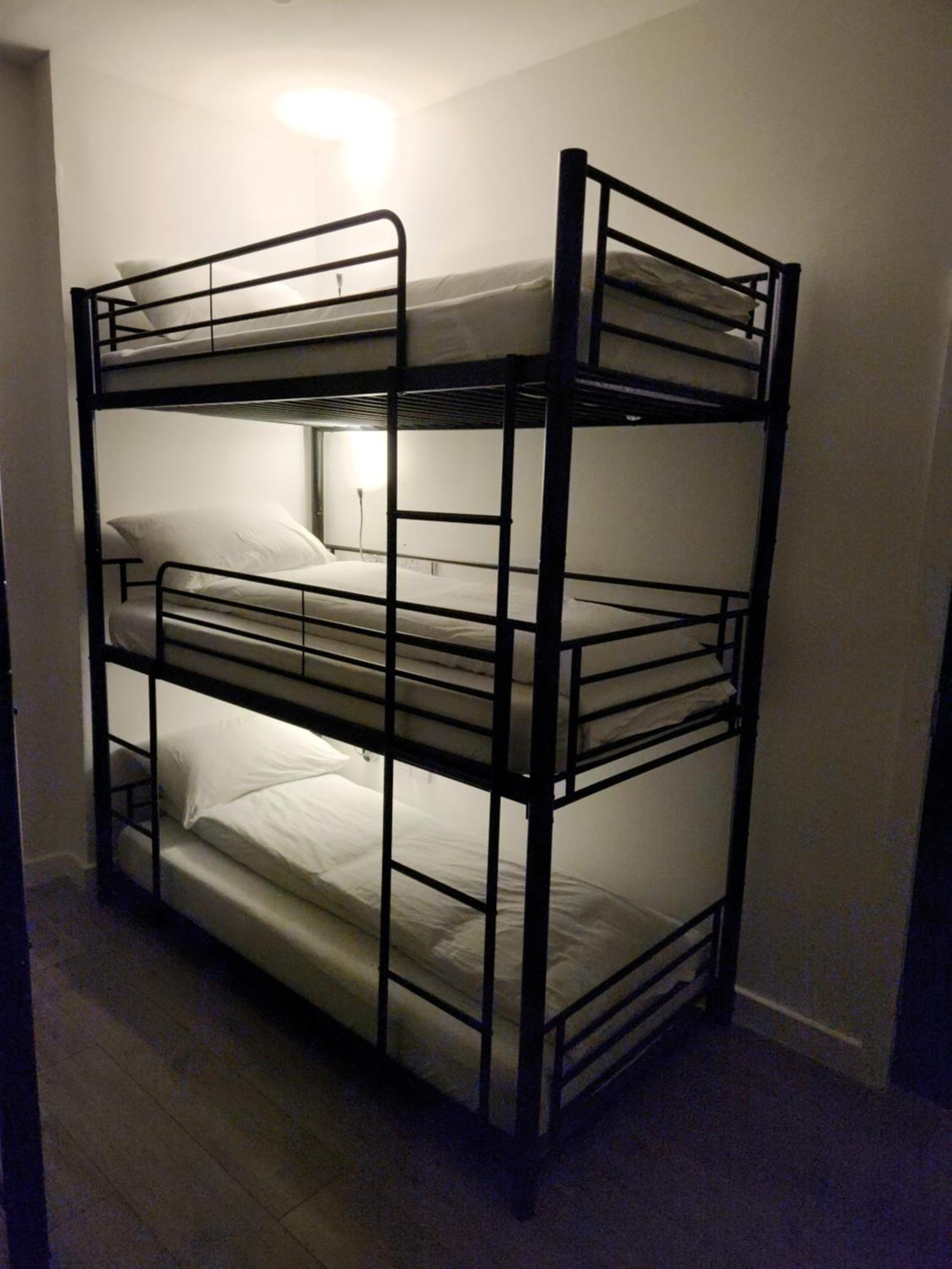 Matrix Hostel EDI Eksteriør bilde